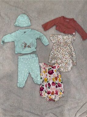 Newborn Babygirl Outfit Bundle